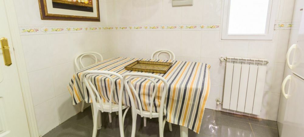 Classical Flat In Barrio Salamanca By Allo Housing Madrid Eksteriør billede
